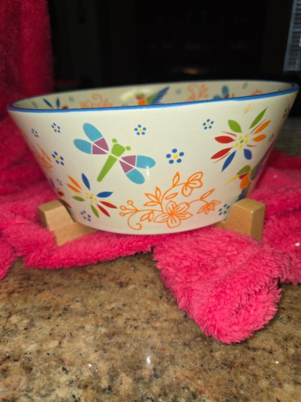 Temp-tations Seasonal Garden 3qt. Bowl w/ Wood Holder/Trivet Like New